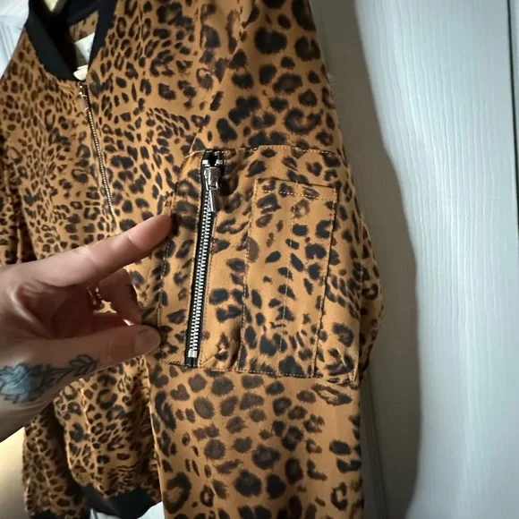 Leopard Print Jacket - Picture 4 of 6